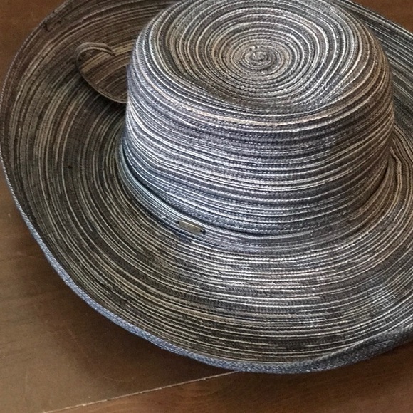 Scala Collezione Hat. One Size. Gently Used! - Picture 9 of 9